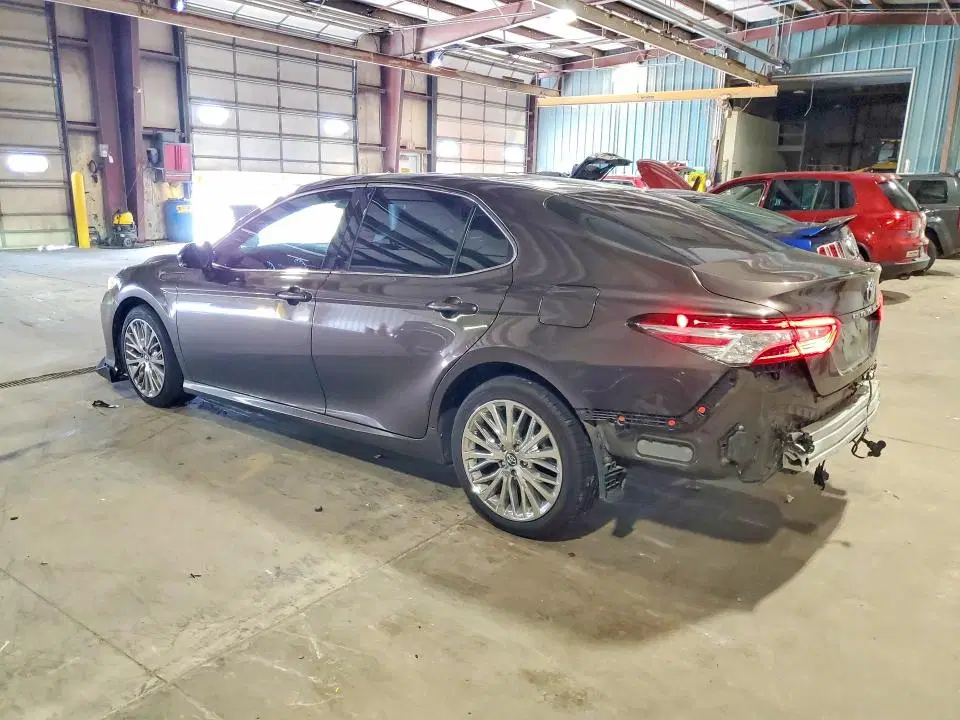 2018 TOYOTA CAMRY VIN 4T1B11HK7JU095826 фото 2