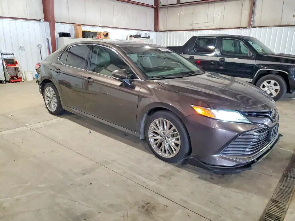 2018 TOYOTA CAMRY VIN 4T1B11HK7JU095826 фото 4