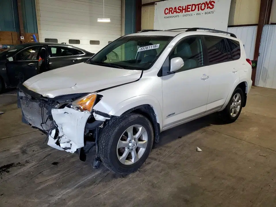 2T3YF4DV4BW090508 — 2011 Toyota RAV4, Передняя часть, фото до ремонта