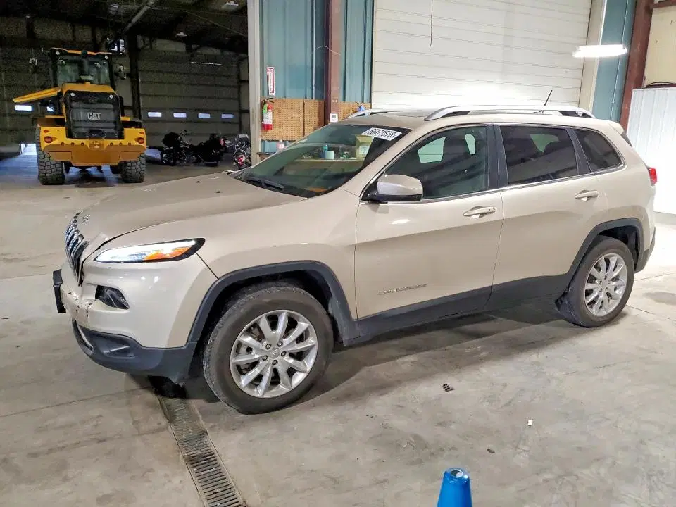 1C4PJMDB9FW526468 — 2015 Jeep Cherokee, Передняя часть, фото до ремонта