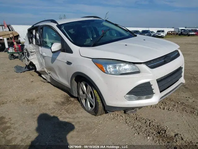 1FMCU9GX1FUB85245 — 2015 Ford Escape SE, Задняя часть, фото до ремонта