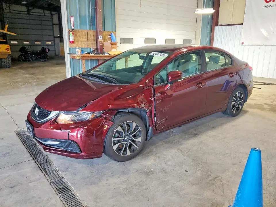 19XFB2F85FE109244 — 2015 Honda Civic, Передняя часть, фото до ремонта