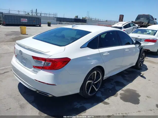 2018 Honda Accord Sport VIN 1HGCV1F32JA067296 фото 4