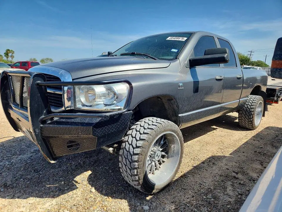 1D7KS28C96J154440 — 2006 Dodge RAM 2500, Мелкие вмятины и царапины, фото до ремонта