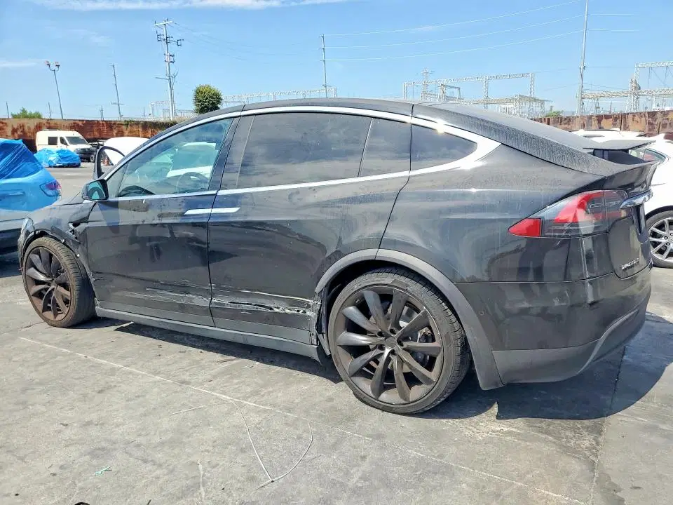 2016 Tesla MODEL X VIN 5YJXCBE25GF027167 фото 2