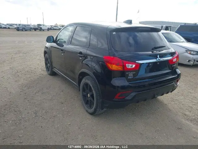 2018 Mitsubishi RVR SE VIN JA4AJ3AU0JU603166 фото 3