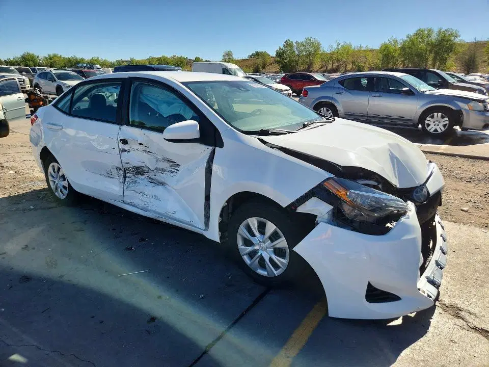 2018 Toyota Corolla VIN 5YFBURHE3JP790211 фото 4