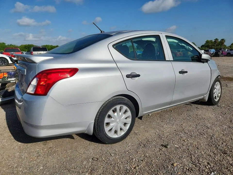 2019 NISSAN VERSA VIN 3N1CN7APXKL820596 фото 3