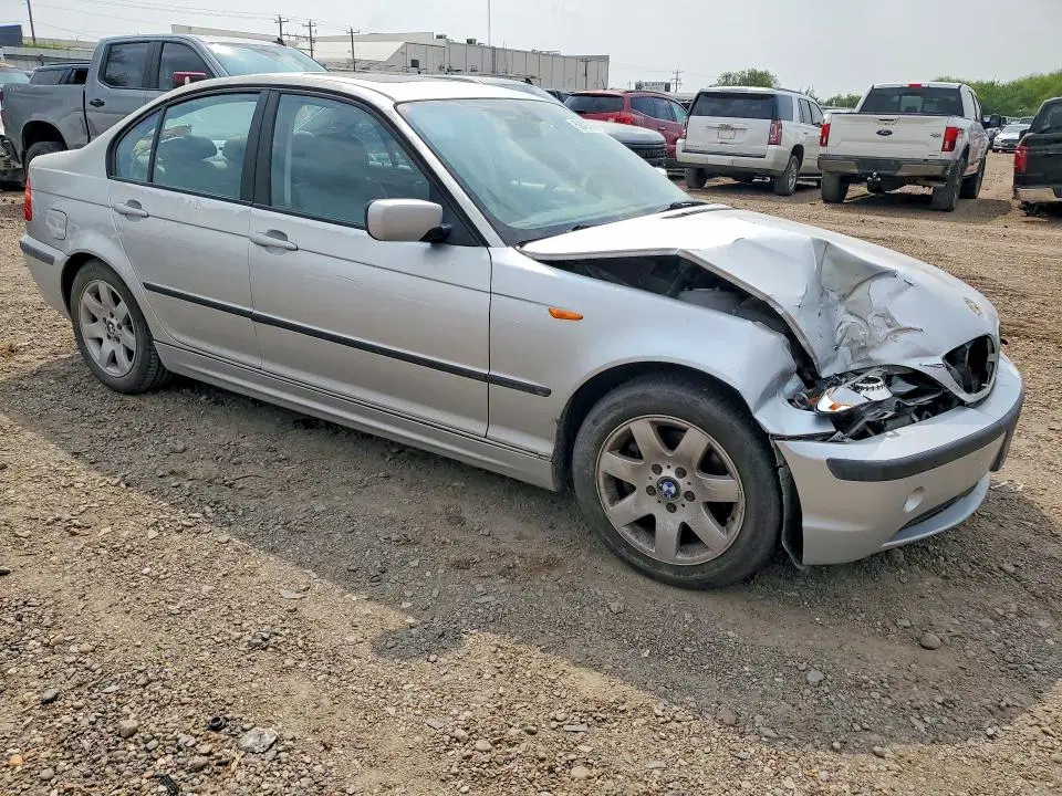 2005 BMW 325 VIN WBAEV33475KW18383 фото 4