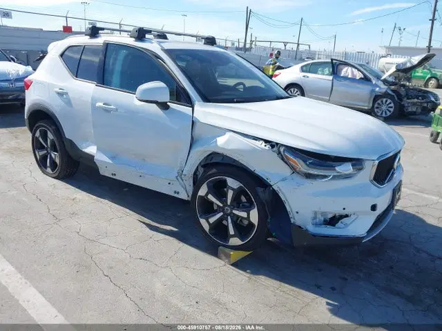 YV4162UK5K2136297 — 2019 Volvo XC40 T5 Momentum, Правый бок (Right Side), фото до ремонта