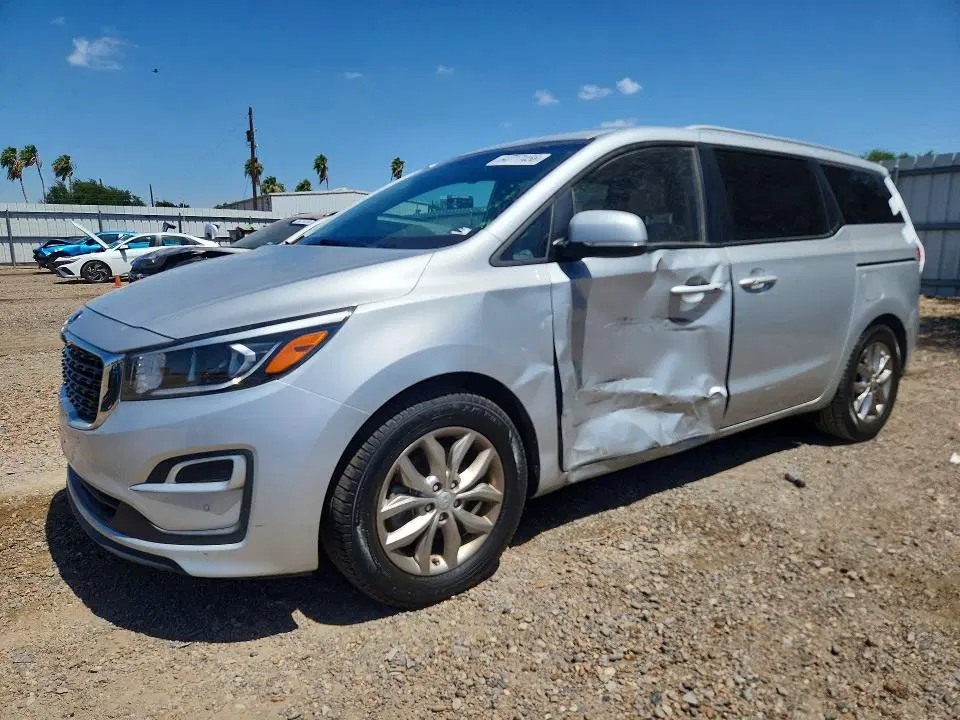 KNDMB5C16M6672757 — 2021 Kia Sedona, Боковая часть, фото до ремонта