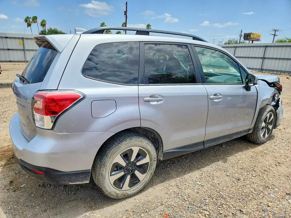 2018 SUBARU FORESTER VIN JF2SJAGC0JH441241 фото 3