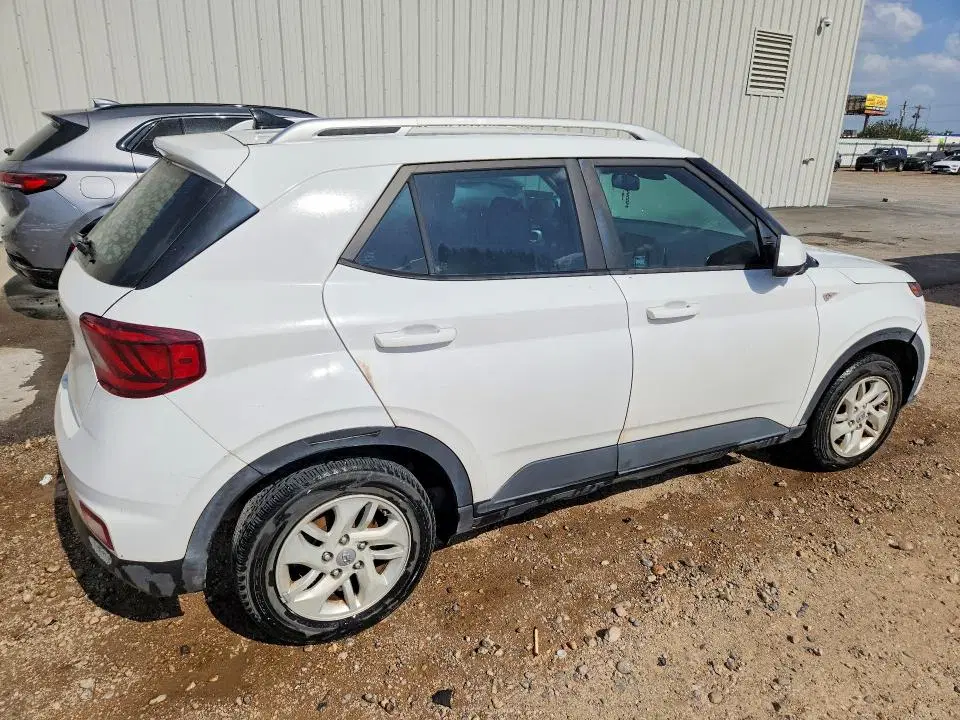 2020 HYUNDAI VENUE VIN KMHRC8A34LU028947 фото 3