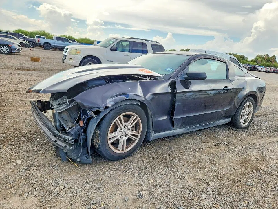 1ZVBP8AM0C5221543 — 2012 Ford Mustang, Повреждения со всех сторон, фото до ремонта