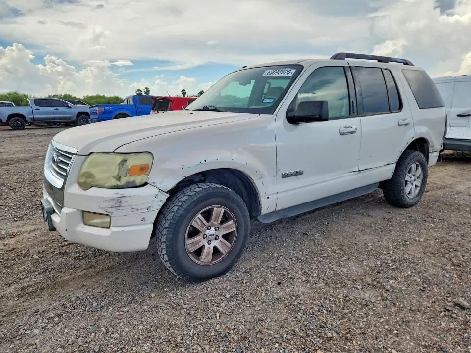 1FMEU63EX8UB00840 — 2008 Ford Explorer, Боковая часть, фото до ремонта