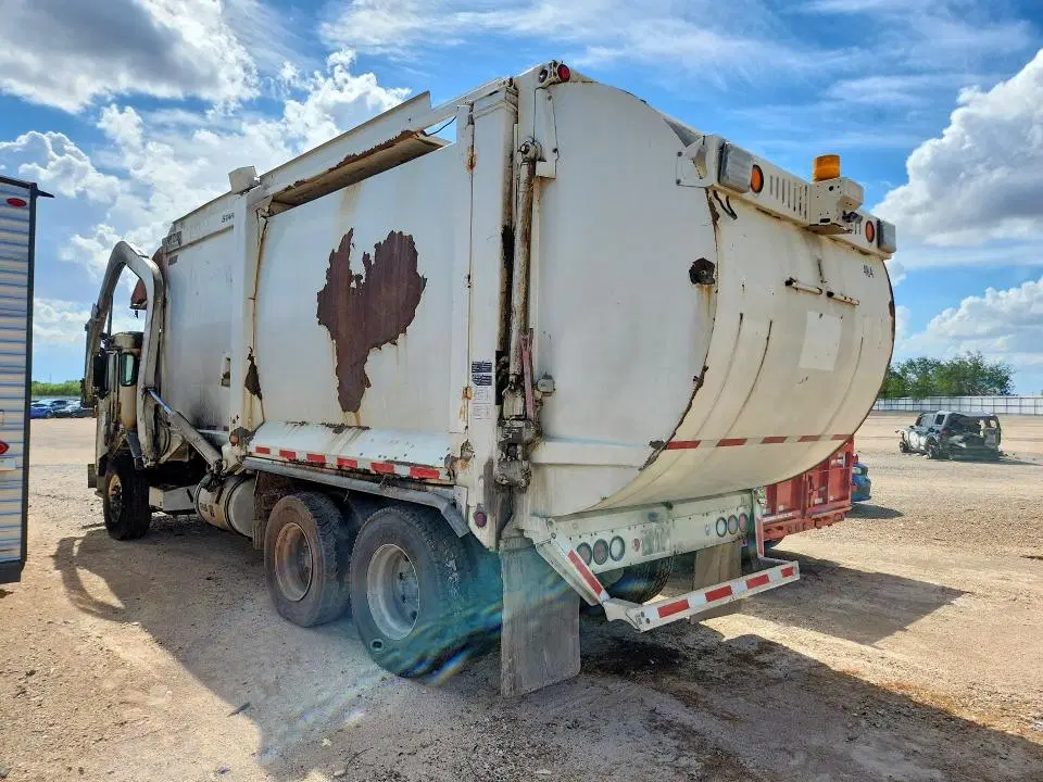 2020 PETERBILT 520 VIN 3BPDL70X5LF105931 фото 2