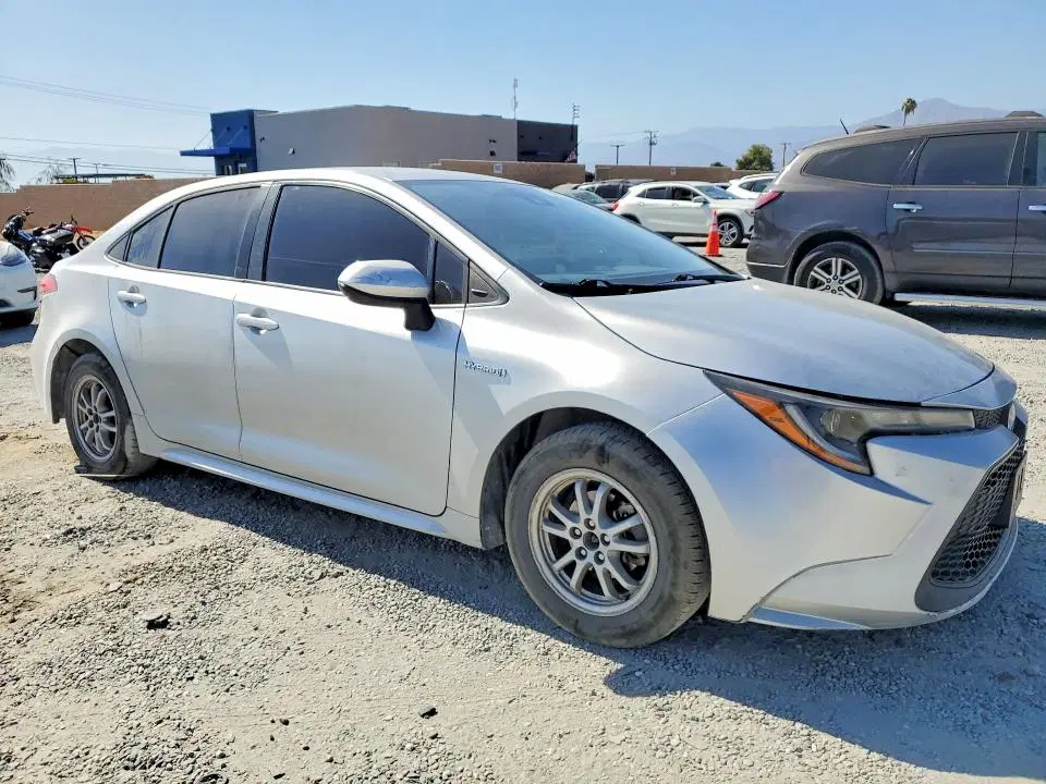 2021 Toyota Corolla VIN JTDEAMDE3MJ016290 фото 4