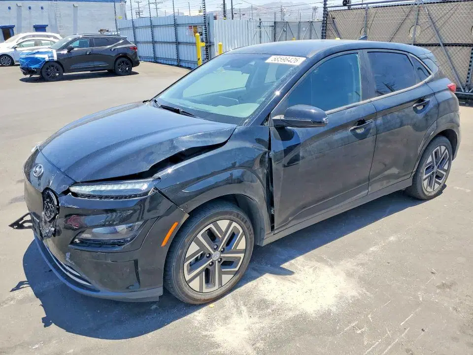KM8K23AG1PU174769 — 2023 Hyundai Kona, передняя часть, фото до ремонта