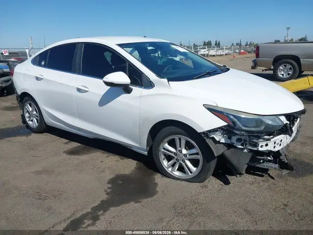 1G1BE5SM2H7235762 — 2017 Chevrolet Cruze LT Auto, Передняя часть (Front & Rear), фото до ремонта