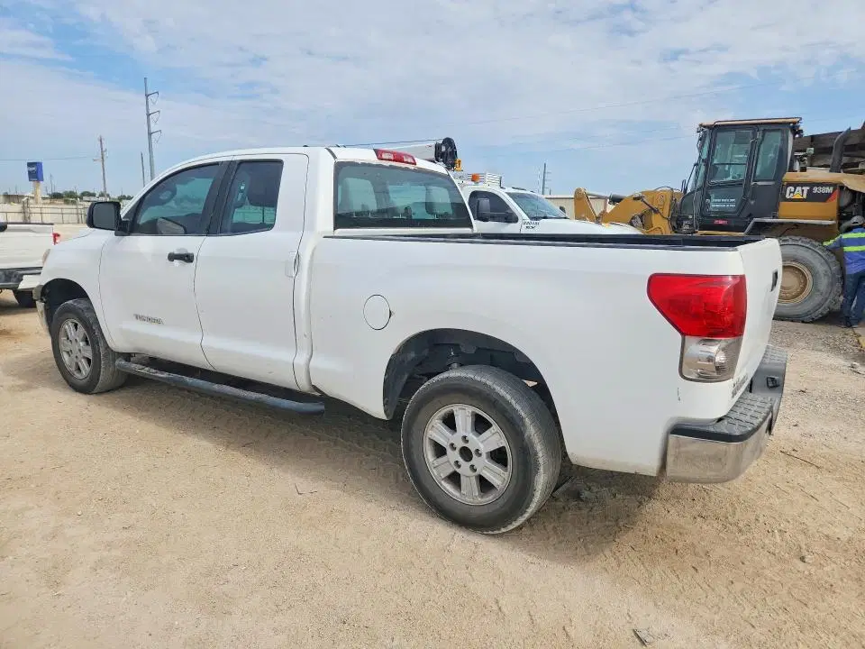 2008 TOYOTA TUNDRA VIN 5TFRU54138X012139 фото 2