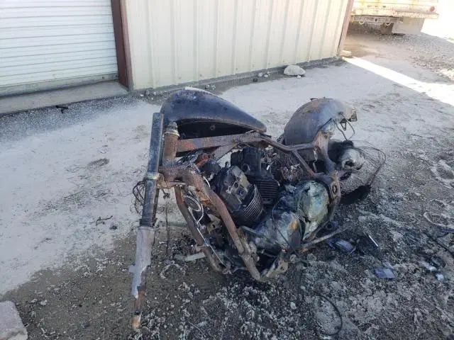 2006 HONDA VTX1300 VIN 1HFSC55016A211061 фото 2