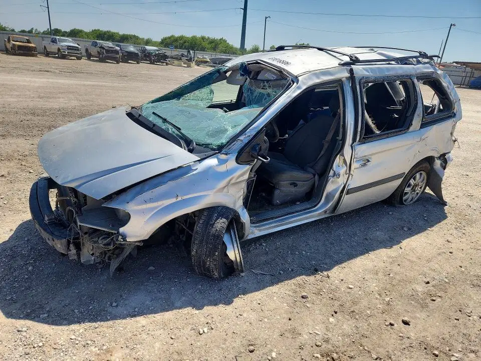 1A4GJ45R88B266953 — 2008 Chrysler TOWN Cntry, Повреждения со всех сторон (All Over), фото до ремонта