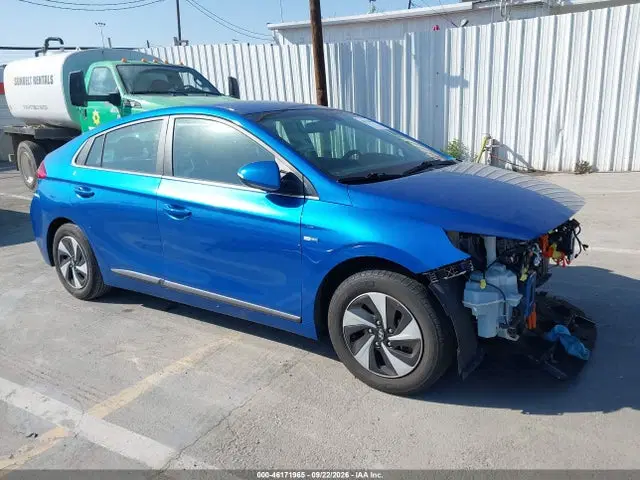 KMHC75LC7HU057176 — 2017 Hyundai Ioniq Hybrid SEL, Передняя часть, фото до ремонта