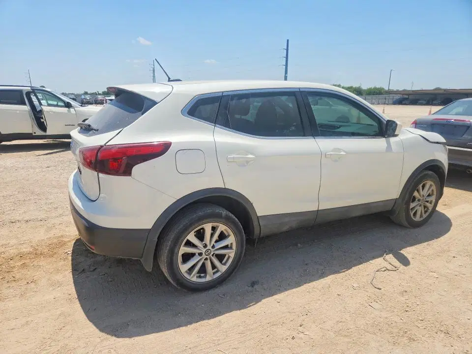 2019 NISSAN ROGUE SPORT VIN JN1BJ1CP8KW232630 фото 3