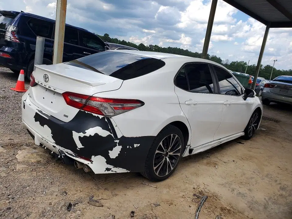 2018 TOYOTA CAMRY VIN 4T1B11HK2JU085785 фото 3