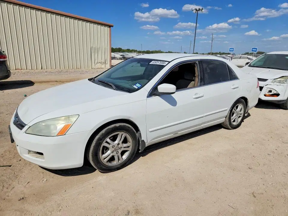 1HGCM56346A016996 — 2006 Honda Accord, Передняя часть (Front End), фото до ремонта