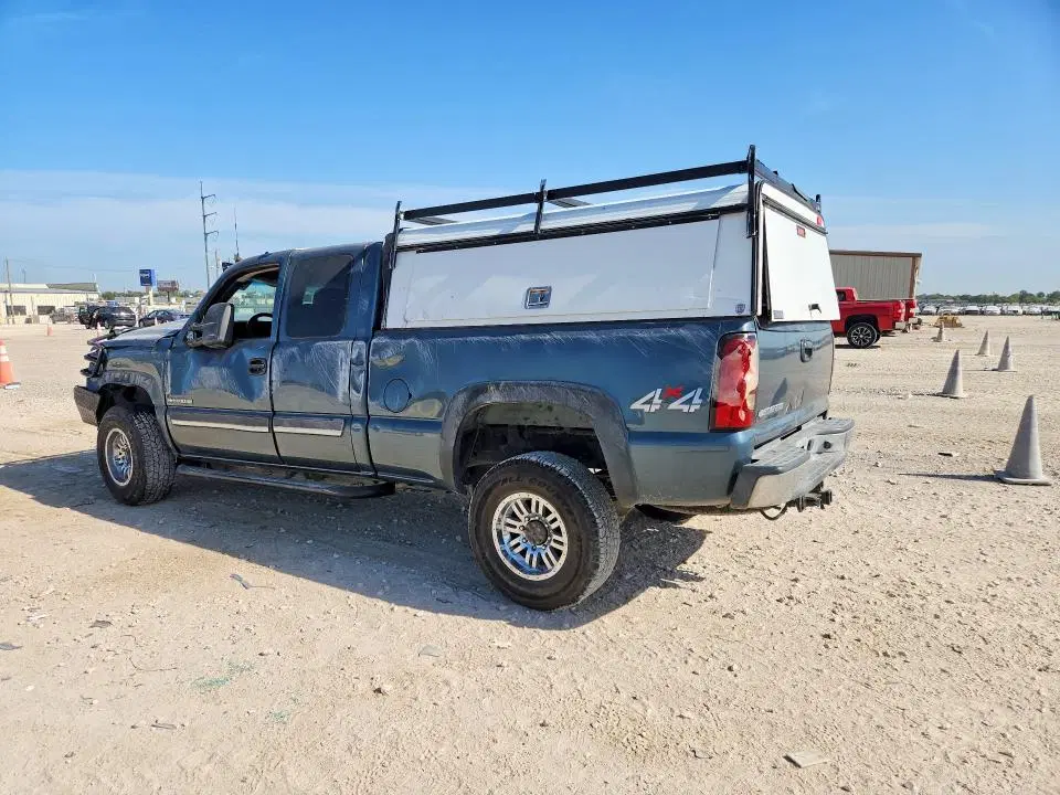 2006 CHEVROLET SILVERADO VIN 1GCHK29U56E110083 фото 2
