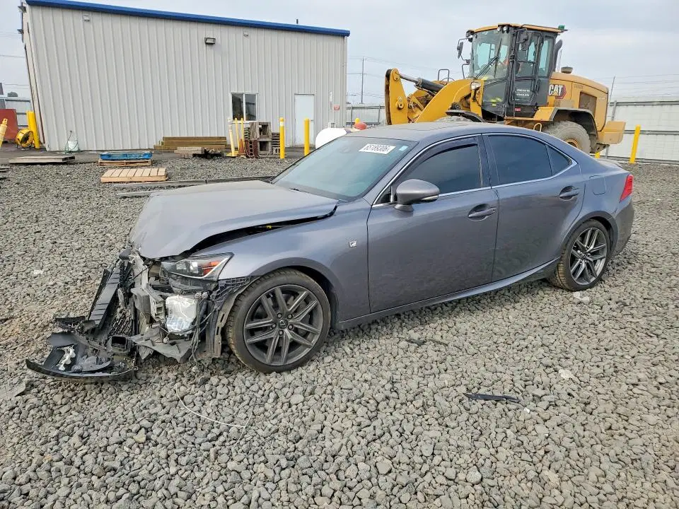 JTHBA1D29H5058029 — 2017 Lexus IS, Передняя часть, фото до ремонта