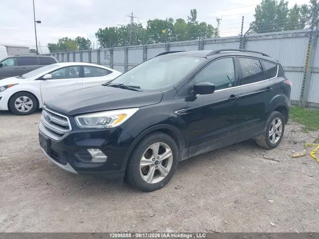 2017 Ford ESCAPE SE VIN 1FMCU0G93HUC68580 фото 2