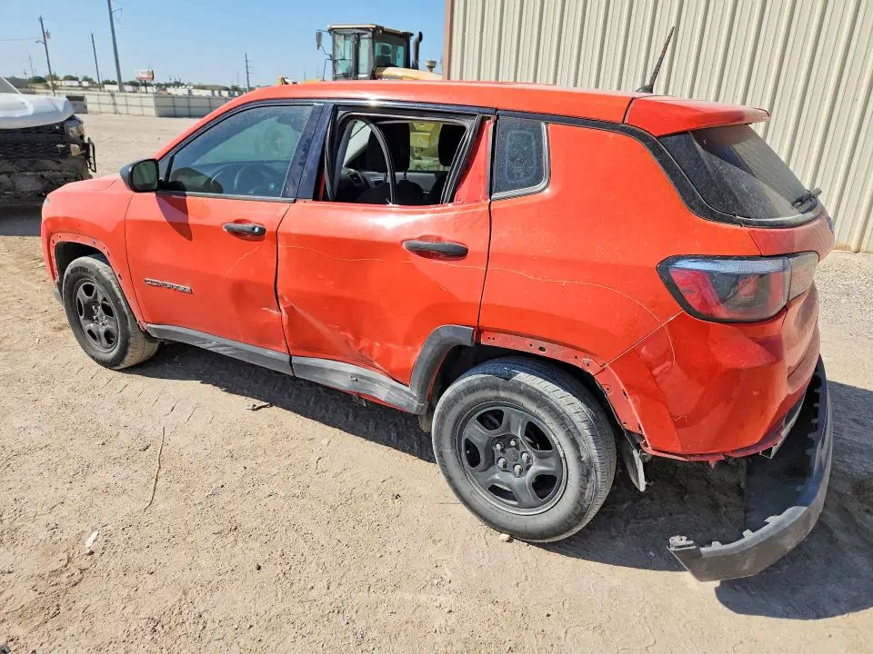 2018 JEEP COMPASS VIN 3C4NJCAB8JT106964 фото 2