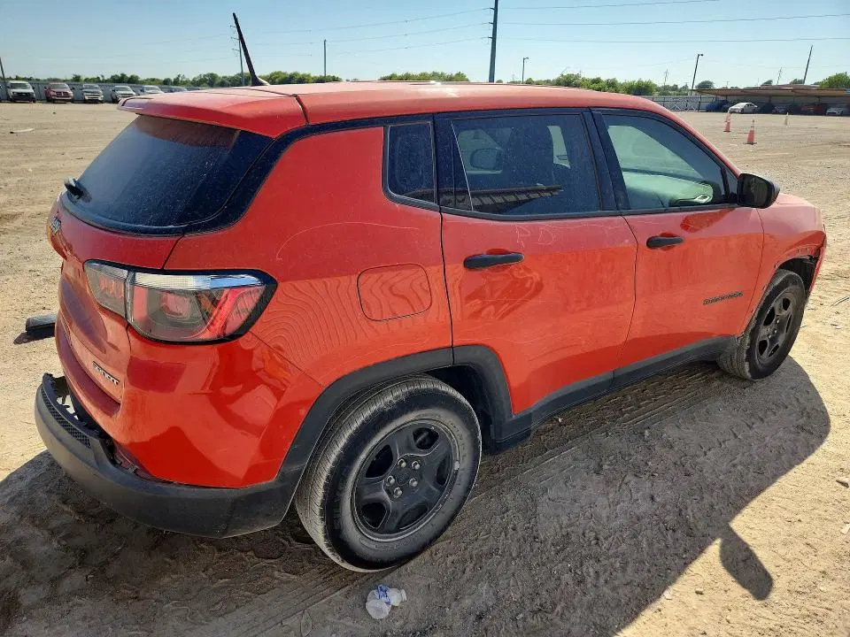 2018 JEEP COMPASS VIN 3C4NJCAB8JT106964 фото 3