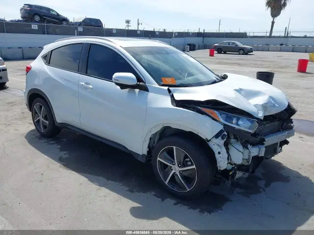 3CZRU5H58MM713542 — 2021 Honda HR-V 2WD EX, Передняя часть (Front End), фото до ремонта