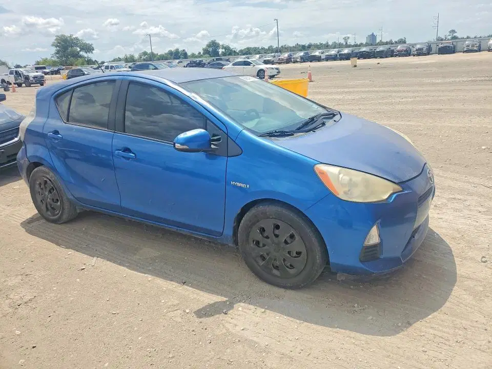 2012 TOYOTA PRIUS C VIN JTDKDTB35C1520649 фото 4