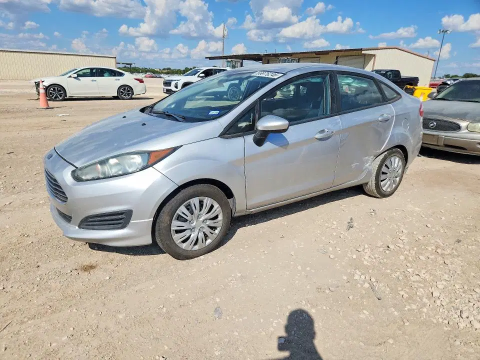 3FADP4AJ7JM139106 — 2018 Ford Fiesta, Боковая часть (Side), фото до ремонта