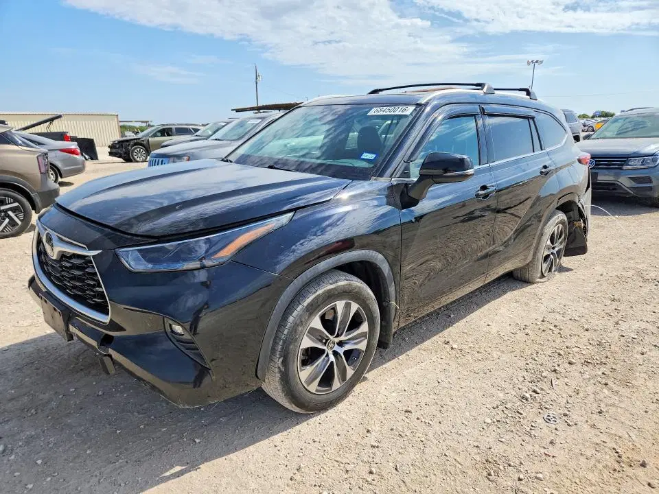 5TDGZRBH3NS244242 — 2022 Toyota Highlander, Передняя часть (Front End), фото до ремонта