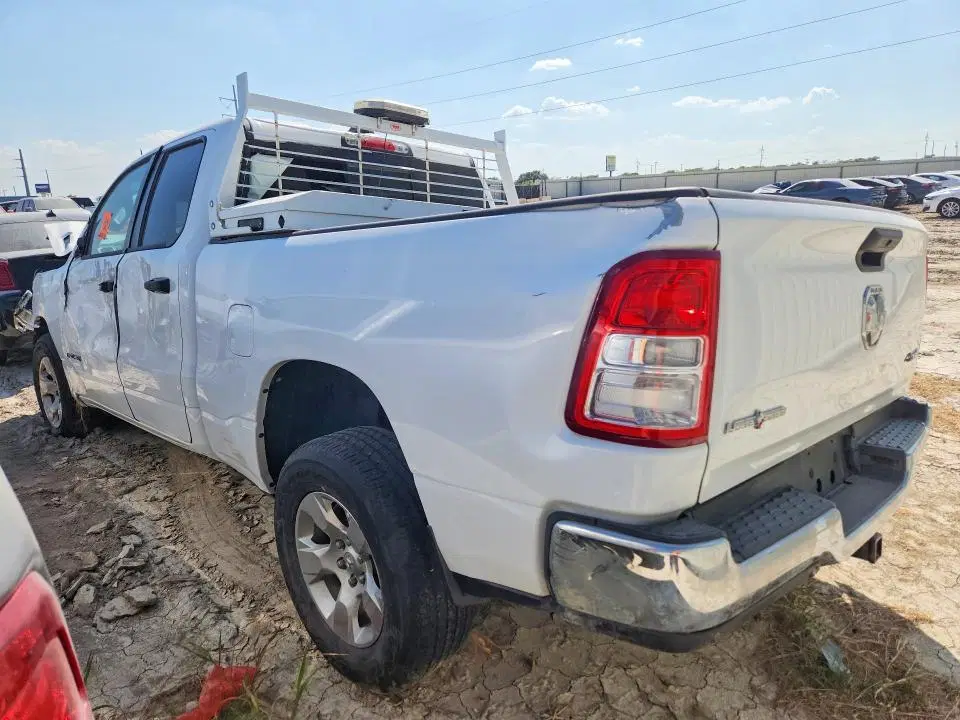 2023 RAM 1500 VIN 1C6RRFBG3PN634241 фото 2