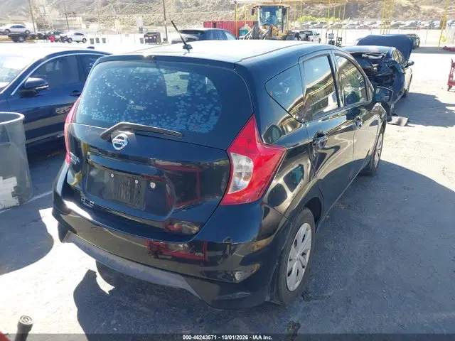 2018 Nissan Versa Note S VIN 3N1CE2CPXJL357602 фото 4
