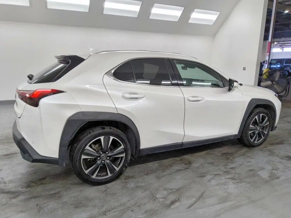 2022 LEXUS UX 200 VIN JTHX3JBH1N2046400 фото 3