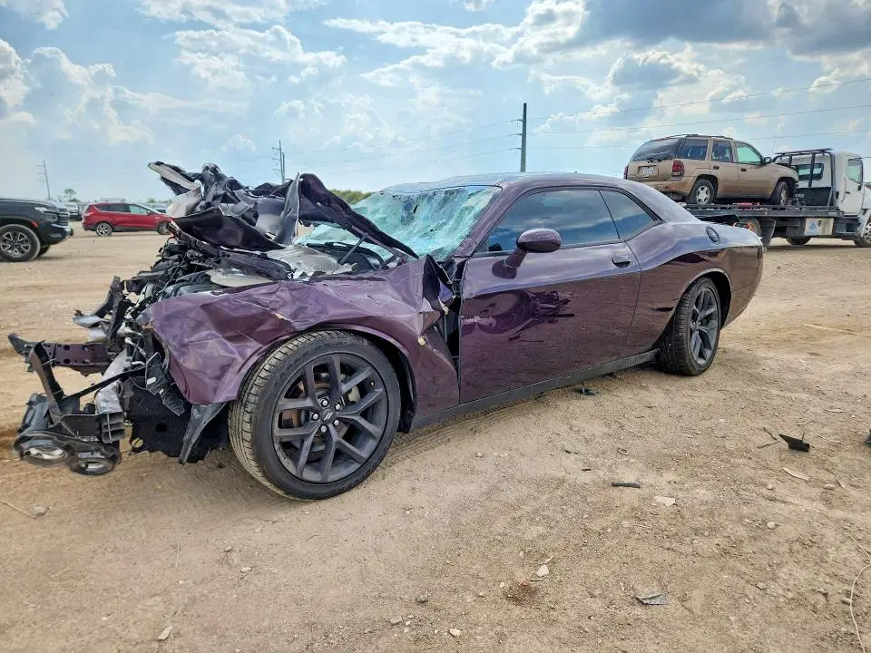 2C3CDZBT3MH586552 — 2021 Dodge Challenger, FRONT END, фото до ремонта