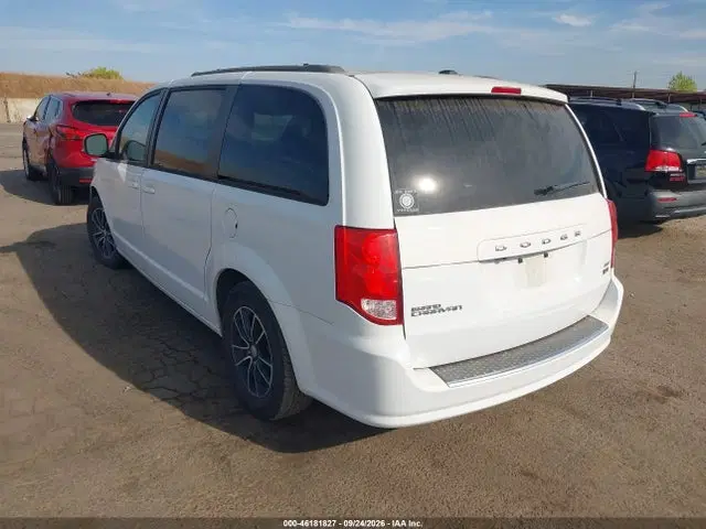 2018 Dodge Grand Caravan Gt VIN 2C4RDGEG3JR335349 фото 3