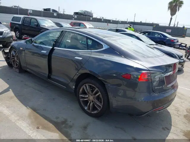 2014 Tesla Model S P85 VIN 5YJSA1H17EFP65059 фото 3