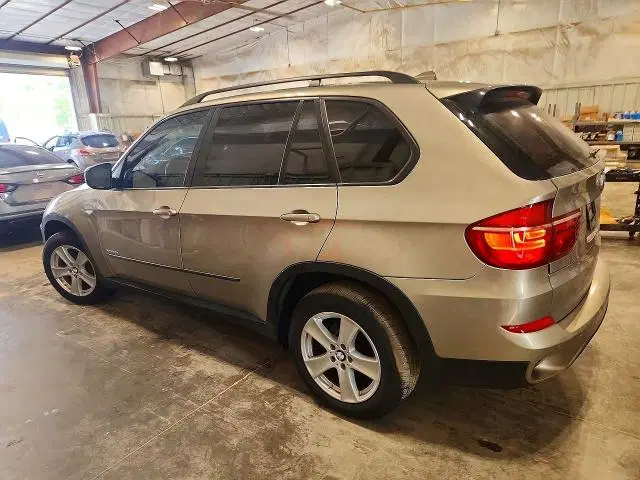 2011 BMW X5 VIN 5UXZW0C54BL658806 фото 2