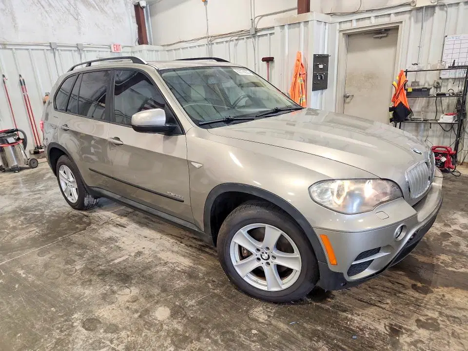 2011 BMW X5 VIN 5UXZW0C54BL658806 фото 4