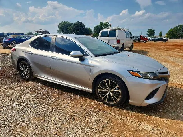 2020 Toyota Camry VIN 4T1G11AK2LU892990 фото 4