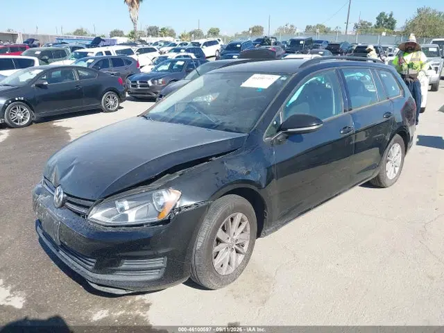 2016 Volkswagen Golf Sportwagen Tsi S 4-door VIN 3VWC17AU9GM517936 фото 2