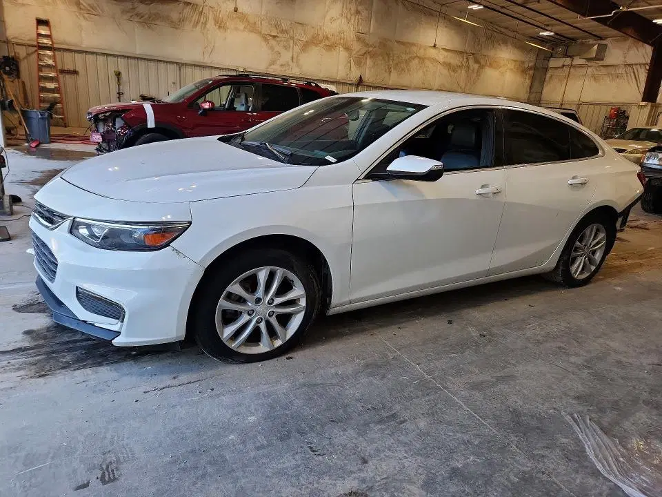 1G1ZE5ST2GF349996 — 2016 Chevrolet Malibu, Подтопление (Water/Flood), фото до ремонта